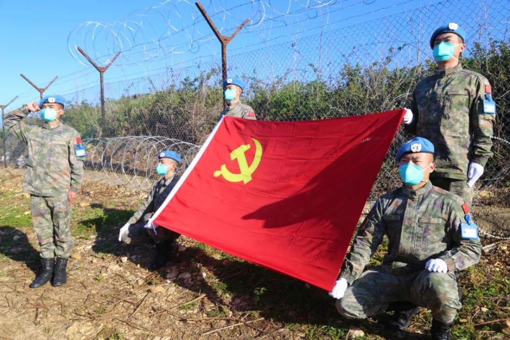 又是双头鹰国家！难道是战争给他们下了千年诅咒